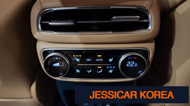 2023 Genesis GV80 - Thumbnail 19