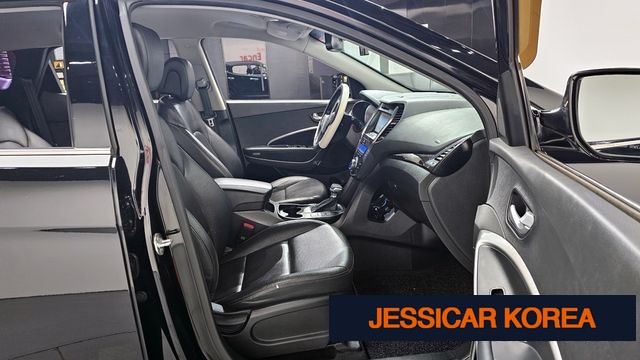 2013 Hyundai Santa Fe DM - Thumbnail 2