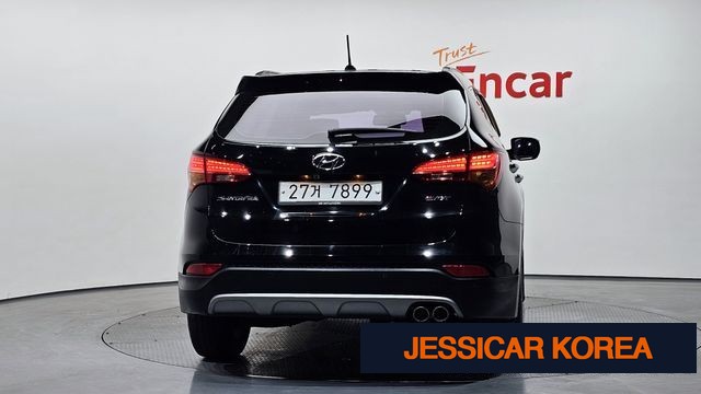 2013 Hyundai Santa Fe DM - Thumbnail 4