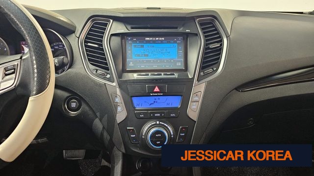 2013 Hyundai Santa Fe DM - Thumbnail 9