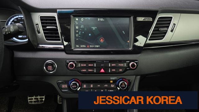 2017 Kia Niro - Thumbnail 3
