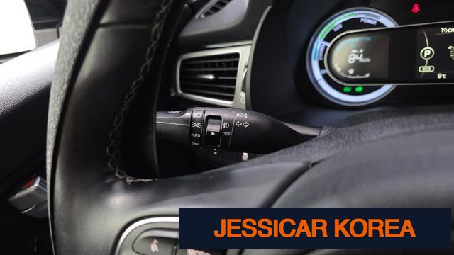 2017 Kia Niro - Thumbnail 8