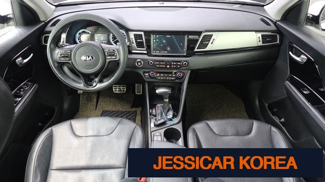 2017 Kia Niro - Thumbnail 9
