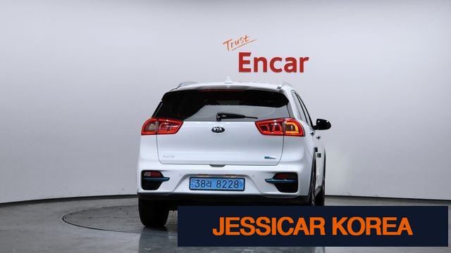 2020 Kia Niro EV - Thumbnail 16