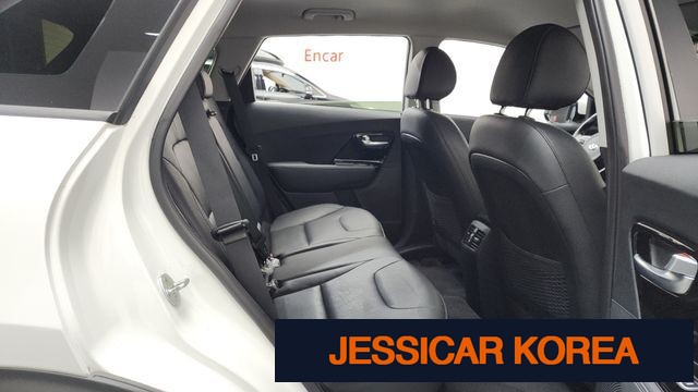 2020 Kia Niro EV - Thumbnail 18
