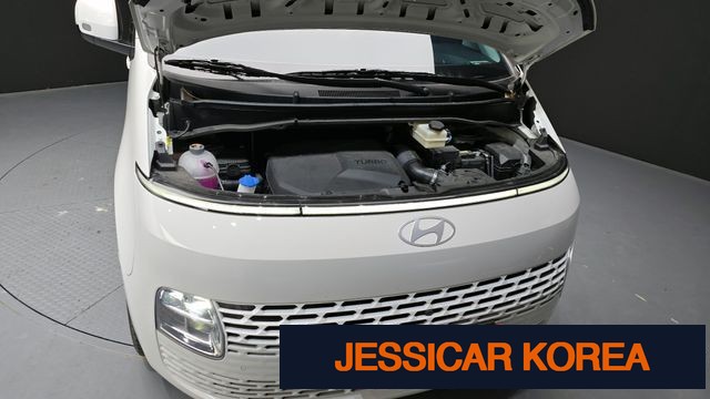 2025 Hyundai Staria - Thumbnail 9