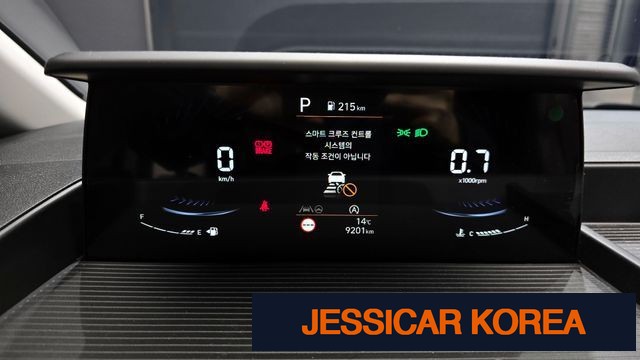 2025 Hyundai Staria - Thumbnail 20