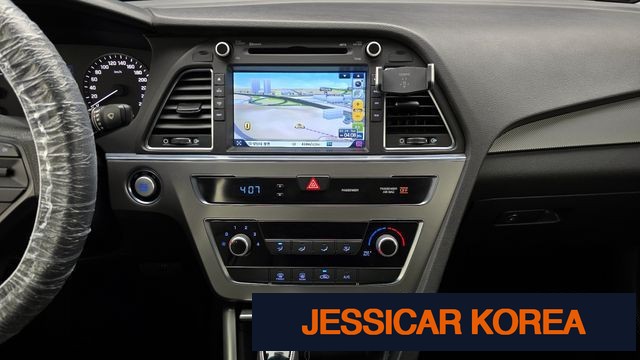 2016 Hyundai LF Sonata - Thumbnail 10