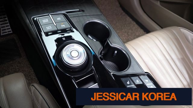 2022 Kia K8 Hybrid - Thumbnail 5