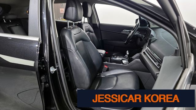 2022 Kia Sportage 5th Gen - Thumbnail 2