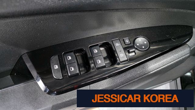 2022 Kia Sportage 5th Gen - Thumbnail 9