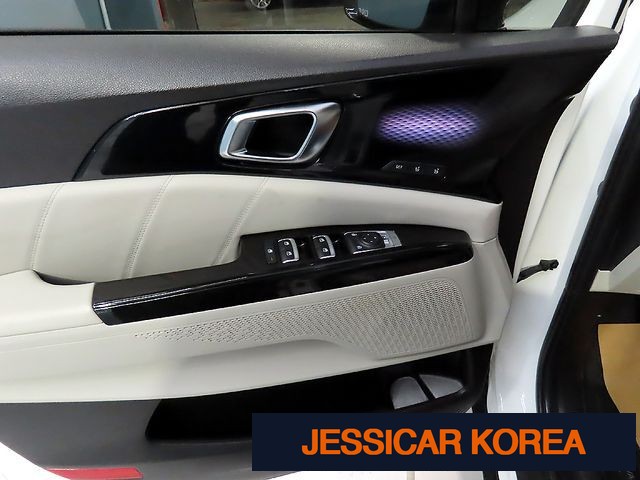 2023 Kia Carnival 4th Gen - Thumbnail 9