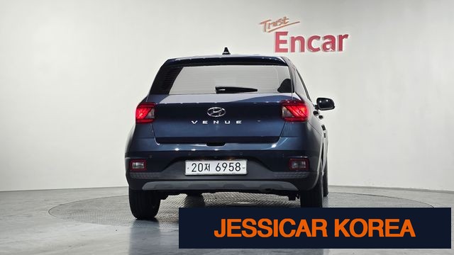 2020 Hyundai Venue - Thumbnail 9