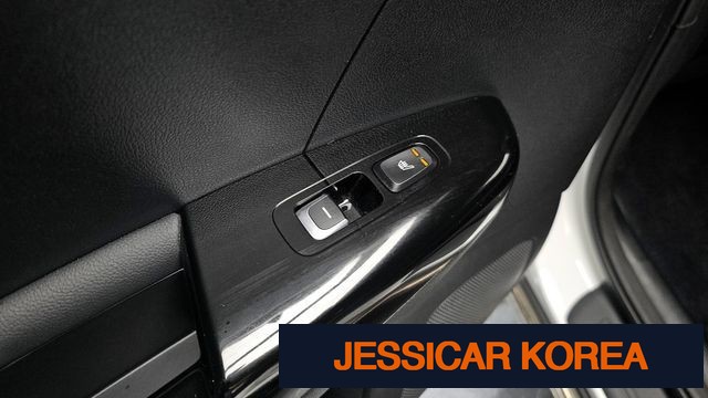 2019 Kia Sportage the bold - Thumbnail 6