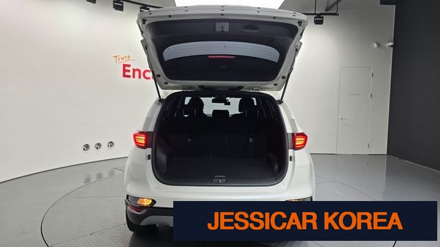2019 Kia Sportage the bold - Thumbnail 20