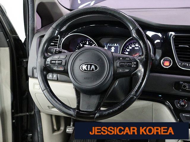 2015 Kia All New Carnival - Thumbnail 13