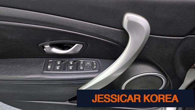 2011 Renault Korea New SM3 - Thumbnail 10