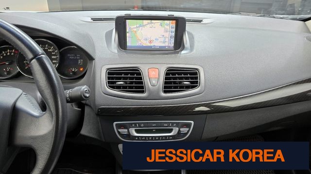 2011 Renault Korea New SM3 - Thumbnail 11