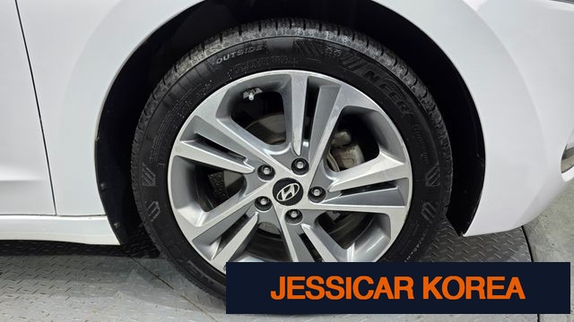 2018 Hyundai Avante AD - Thumbnail 20