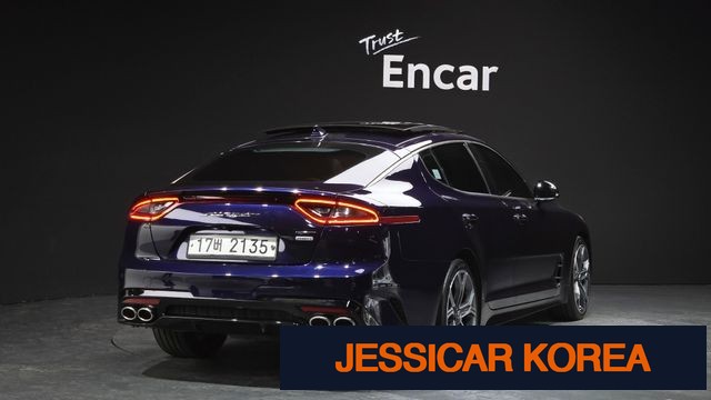 2018 Kia Stinger - Thumbnail 3