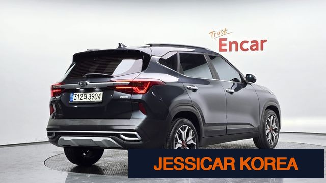2022 Kia Seltos - Thumbnail 11
