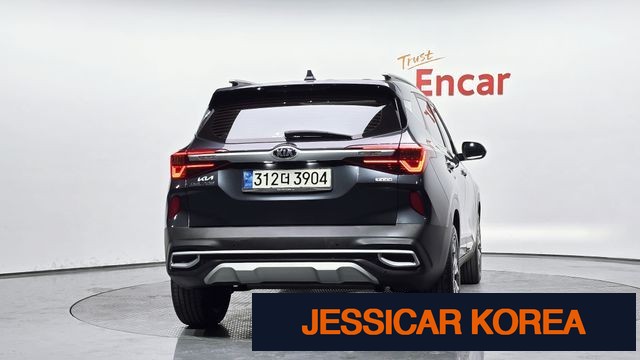 2022 Kia Seltos - Thumbnail 13
