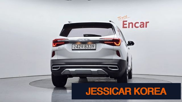 2022 Kia Seltos - Thumbnail 12