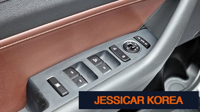 2017 Hyundai LF Sonata - Thumbnail 2