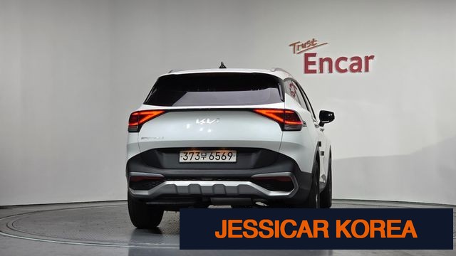 2023 Kia Sportage 5th Gen - Thumbnail 4