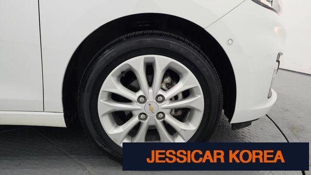 2019 Chevrolet The New Spark - Thumbnail 16
