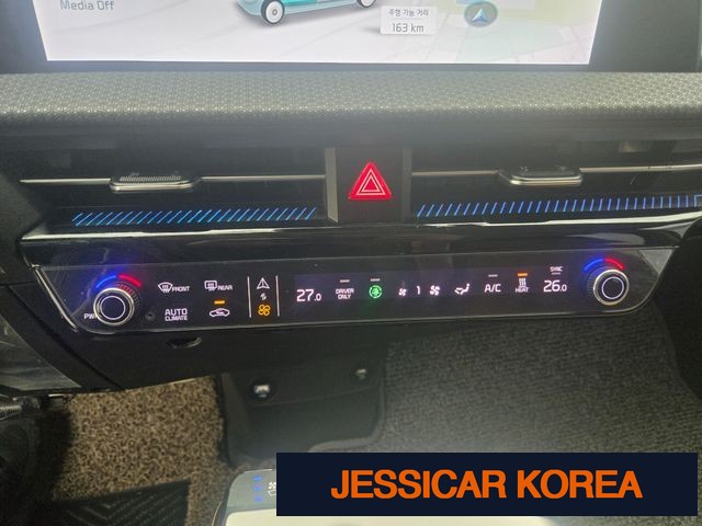 2023 Kia EV6 - Thumbnail 3