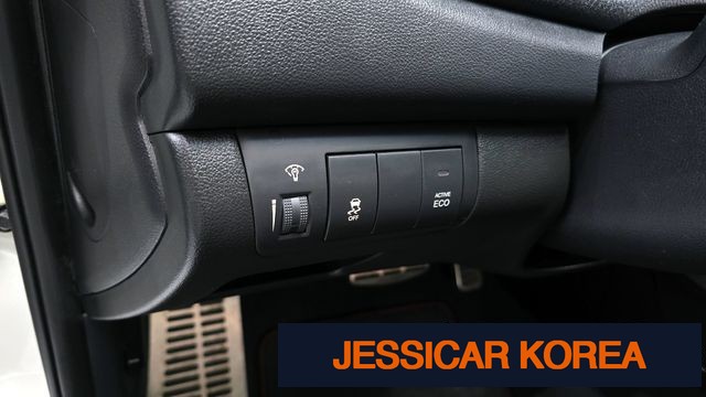 2011 Kia Forte Coupe - Thumbnail 5