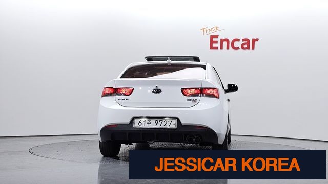 2011 Kia Forte Coupe - Thumbnail 12