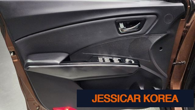 2017 KG Mobility Tivoli - Thumbnail 8