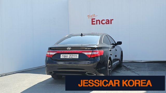 2011 Hyundai Grandeur HG - Thumbnail 3