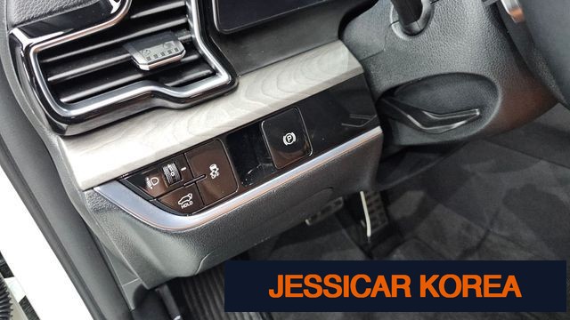 2023 Kia Sportage 5th Gen - Thumbnail 2