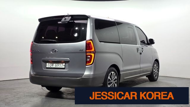 2019 Hyundai The New Grand Starex - Thumbnail 5