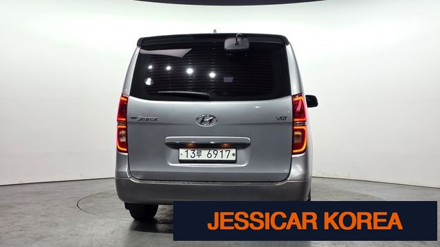 2019 Hyundai The New Grand Starex - Thumbnail 10