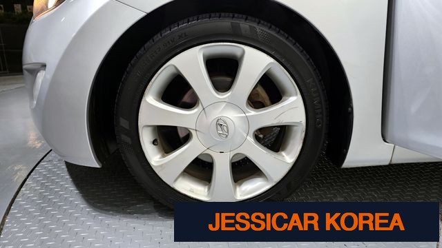 2011 Hyundai Avante MD - Thumbnail 2