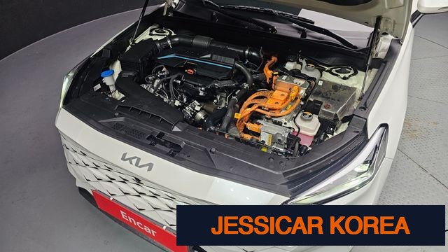 2022 Kia K8 Hybrid - Thumbnail 3
