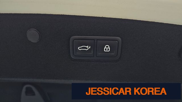 2022 Kia K8 Hybrid - Thumbnail 12