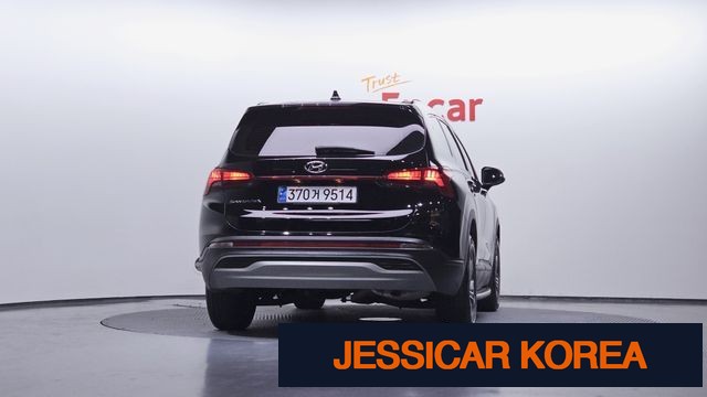2021 Hyundai The New Santa Fe - Thumbnail 3