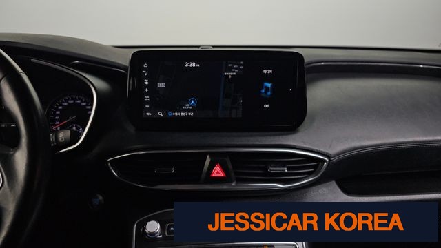 2021 Hyundai The New Santa Fe - Thumbnail 8