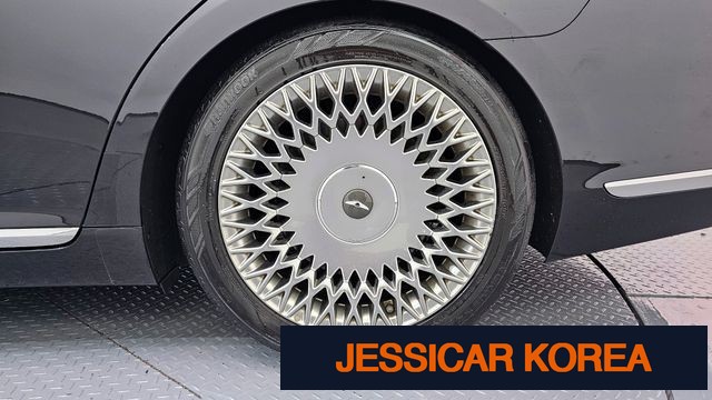 2019 Genesis G90 - Thumbnail 8