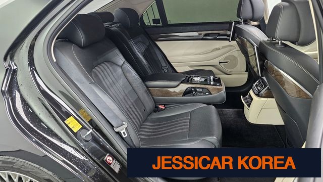 2019 Genesis G90 - Thumbnail 14
