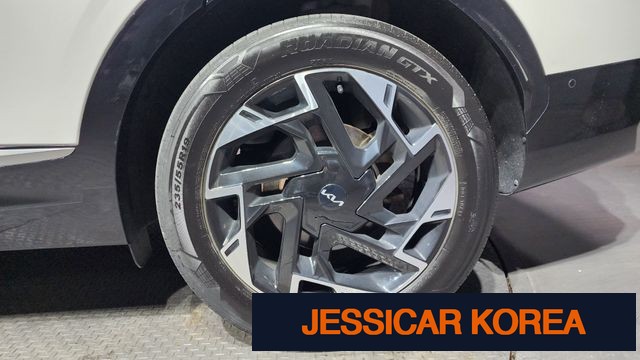 2023 Kia Sportage 5th Gen - Thumbnail 5