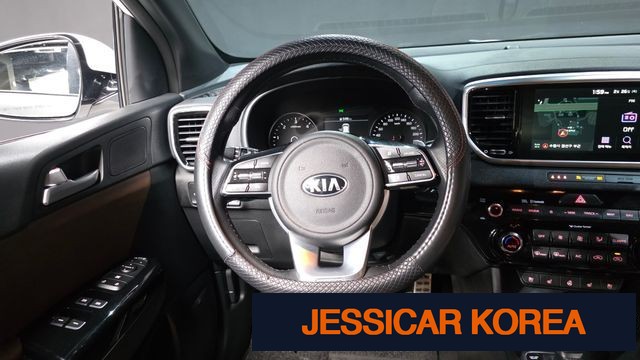2020 Kia Sportage the bold - Thumbnail 10