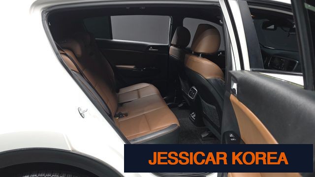 2020 Kia Sportage the bold - Thumbnail 13
