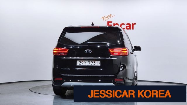2019 Kia The New Carnival - Thumbnail 2