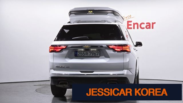 2022 Chevrolet Traverse - Thumbnail 12
